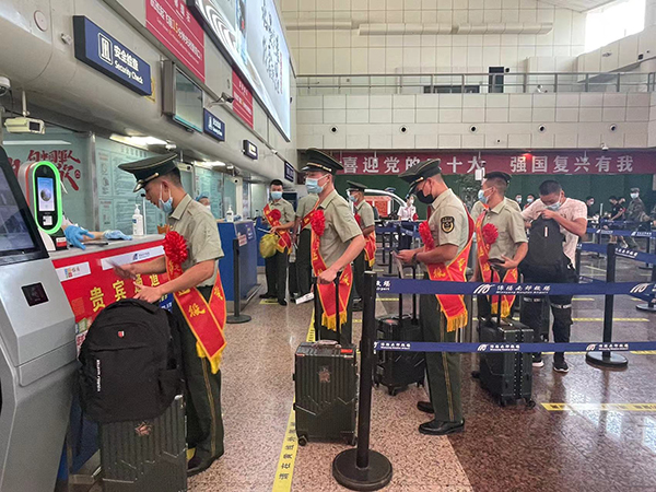 1663034164860076.jpeg 綿陽(yáng)機(jī)場(chǎng)全力保障退役軍人平安返鄉(xiāng).jpeg